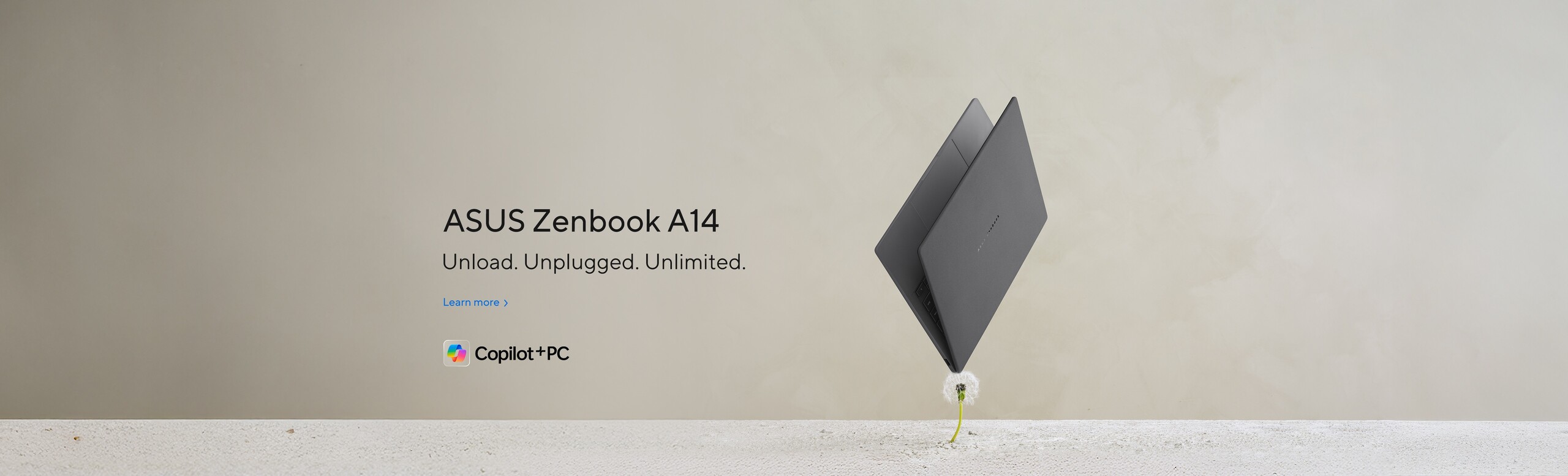 ASUS Zenbook A14 laptop, zatvoren na stolu sa maslačkom ispod, simbolizuje lakoću i prenosivost, Windows 11 Pro i Copilot+PC oznake