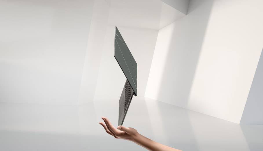 Zenbook S 13 OLED (UX5304)