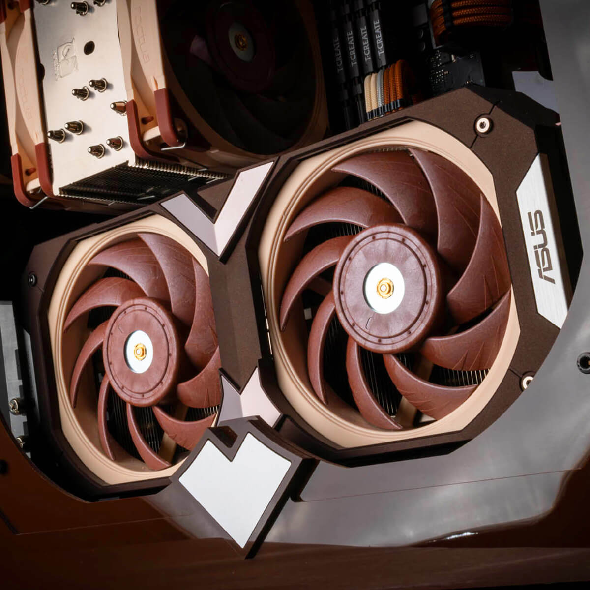 Noctua Dual 顯示卡正面特寫圖